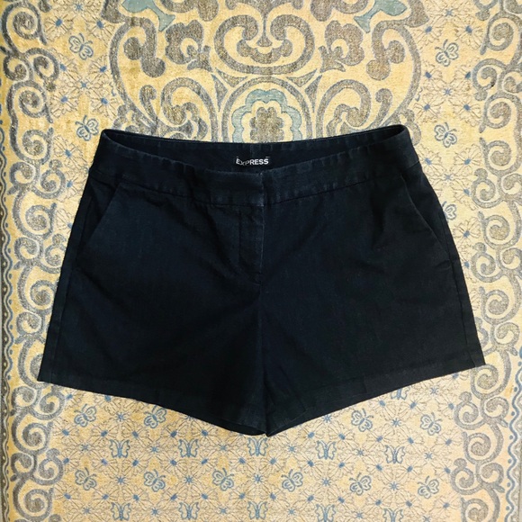 Express Shorts - Picture 5 of 5